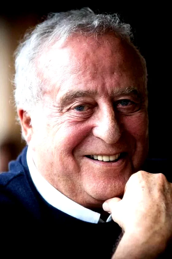  Daniel Hechter
