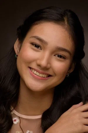  Karina Bautista photo