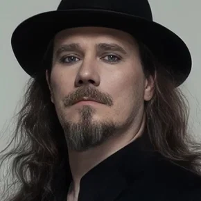 Photo star :  Tuomas Holopainen