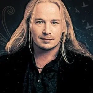  Emppu Vuorinen