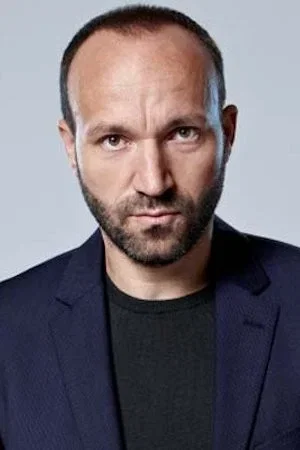  Ali Ben Horsting photo