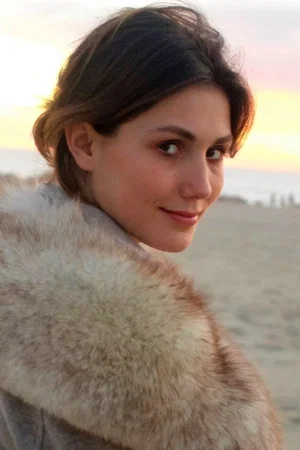  Léa Moret