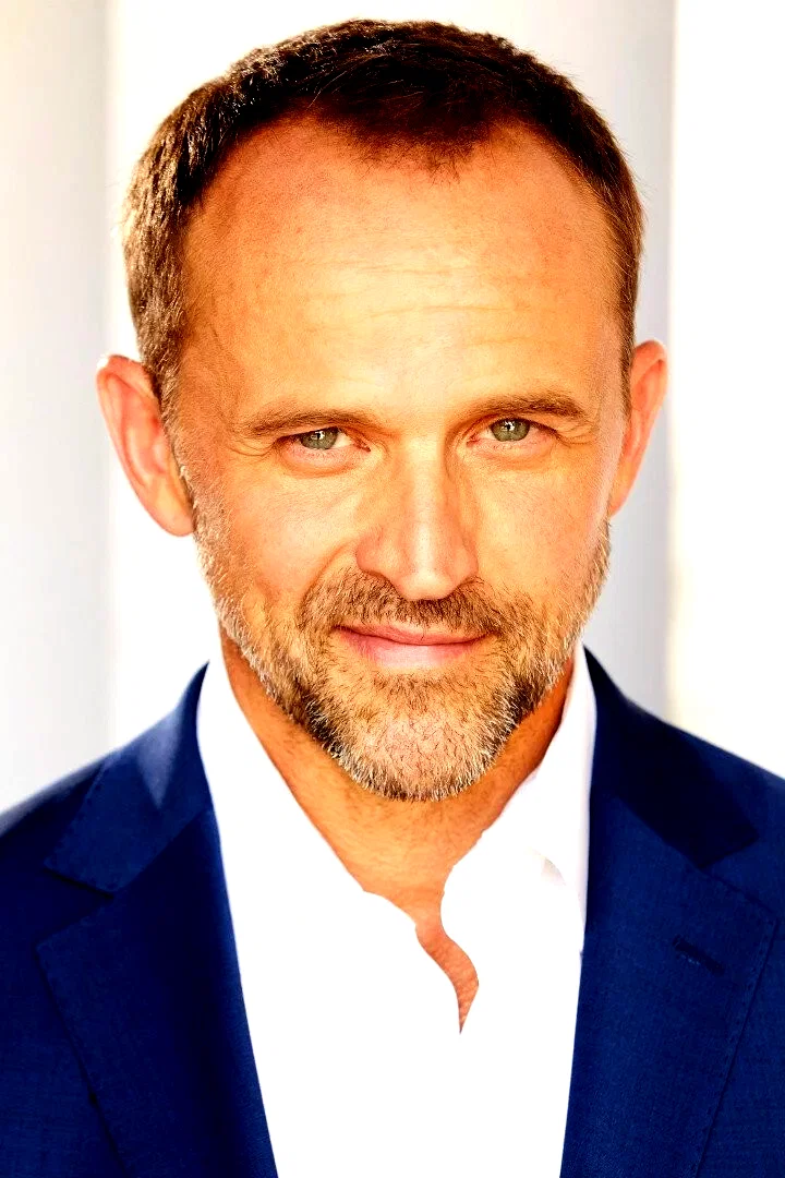  Cory Tucker