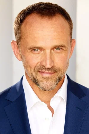  Cory Tucker