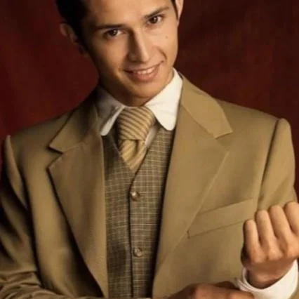  Joan Guzmán