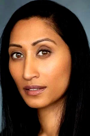  Karishma Navekar