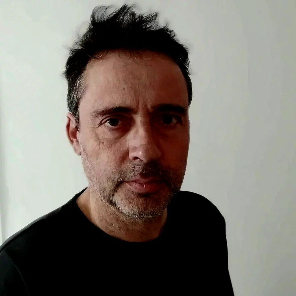  Simon Gillet