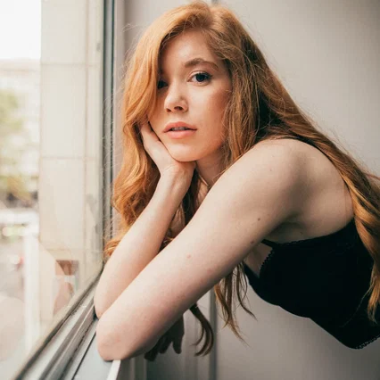  Lesley Grant