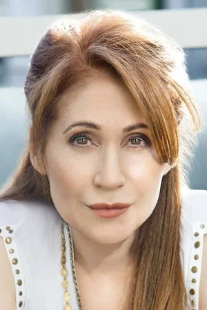  Elizabeth Arlen photo