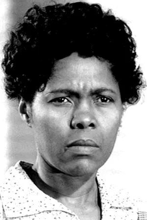  Estelle Evans