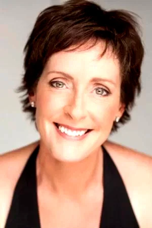  Anne Looby
