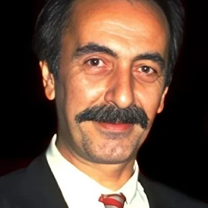  Erdinc Akbas
