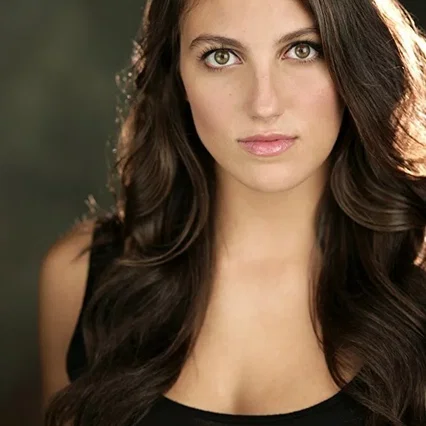  Gina Vitori