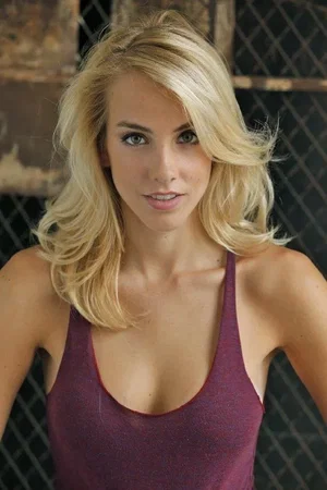  Lindsay Sawyer