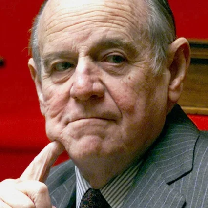  Raymond Barre