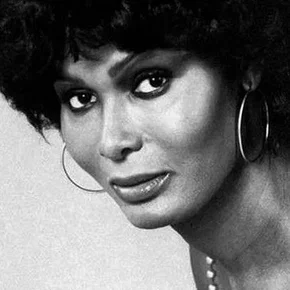 Photo star :  Ajita Wilson