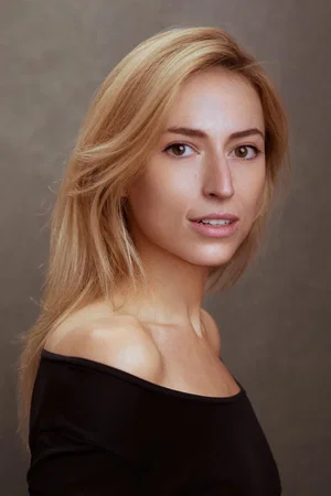  Eva-Marie Kung photo