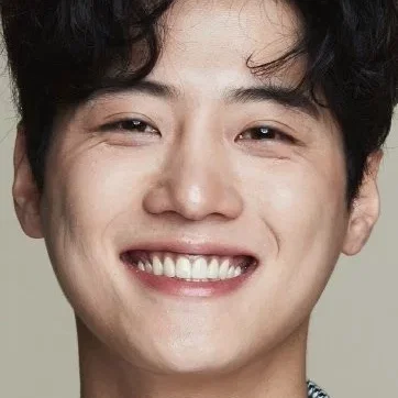  Yoon Jeong Il