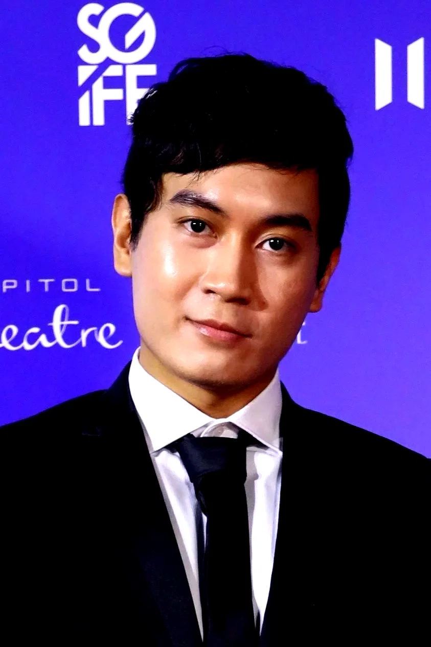  Mikhail Red