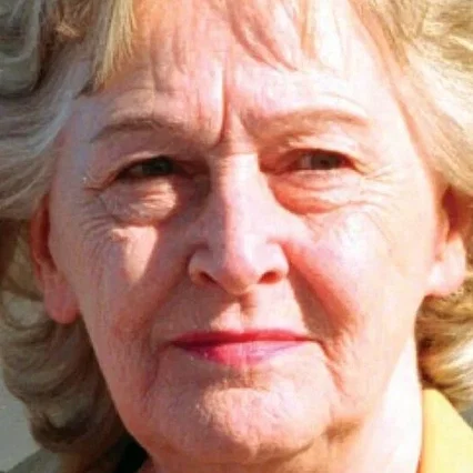  Kirsten Rolffes