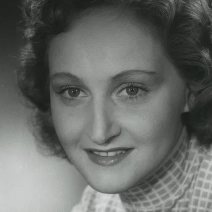  Kirsten Rolffes