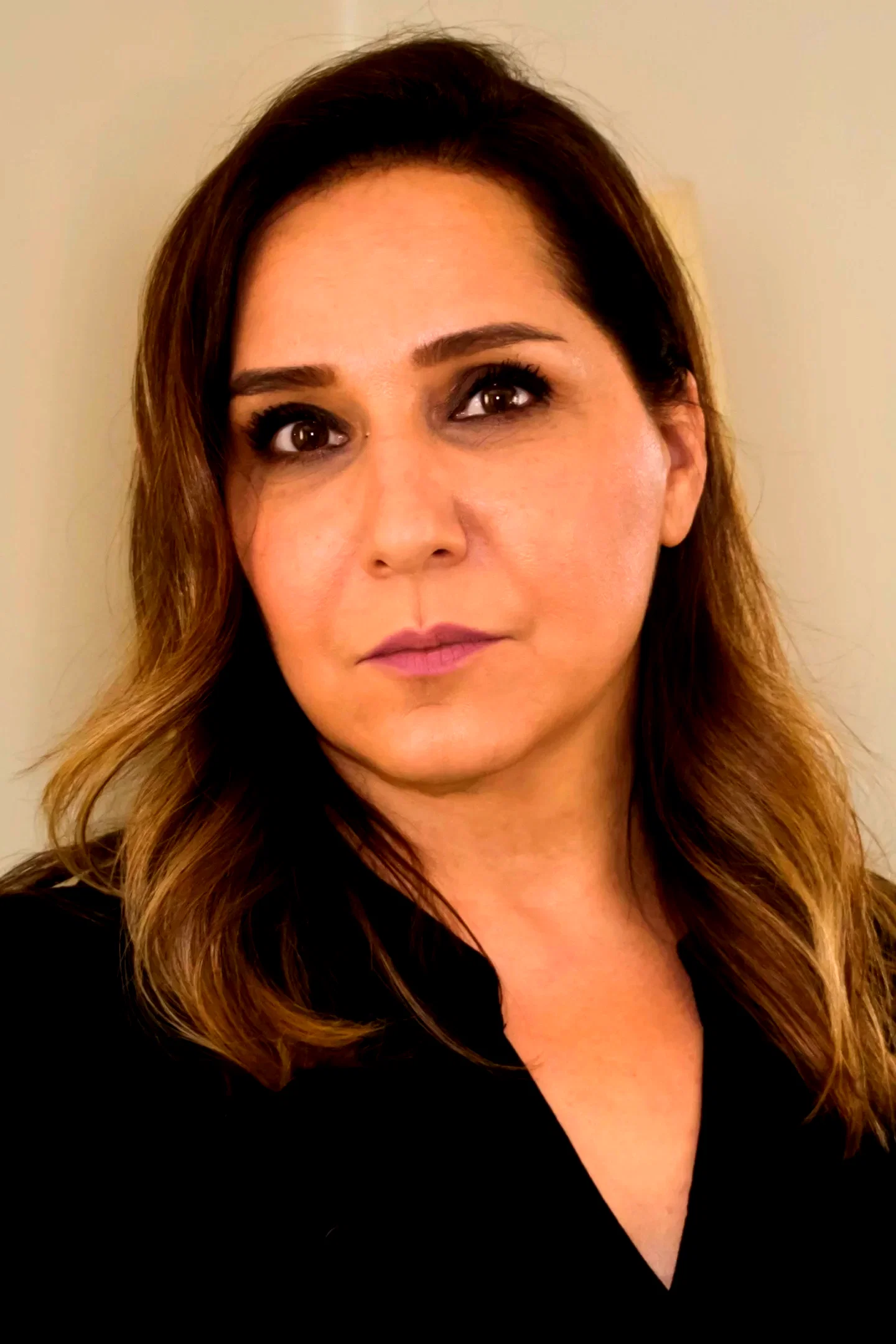  Gülhan Tekin