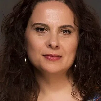  Goncagül Sunar