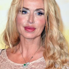 Photo star :  Valeria Marini