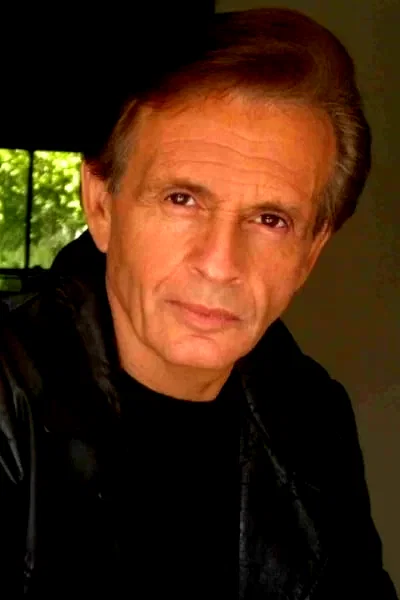  Ari Barak