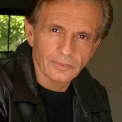  Ari Barak