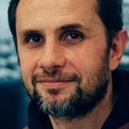  Mario Piavoli
