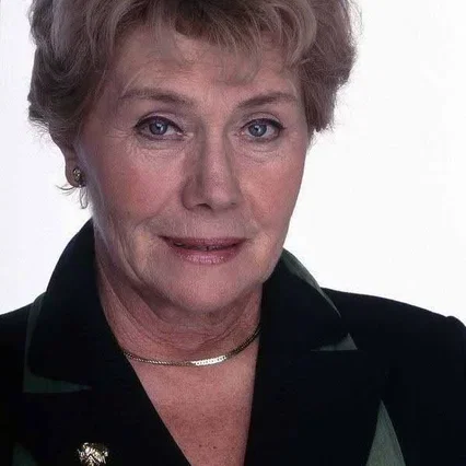  Teresa Lipowska