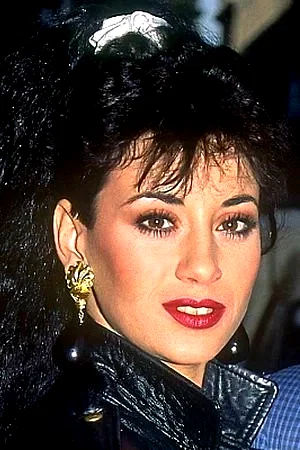  Élodie Chérie