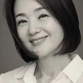 Photo star :  Bae Jong-ok