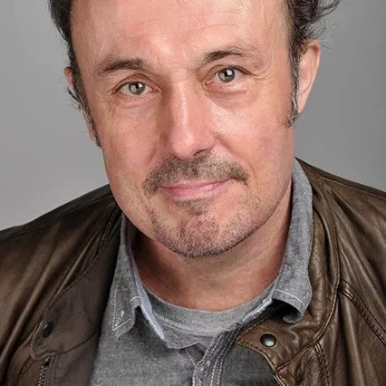  Jonathan Kydd