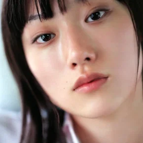 Photo star :  Han Yong-hye