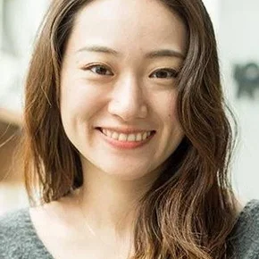 Photo star :  Han Yong-hye