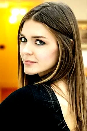  Zeynep Özder