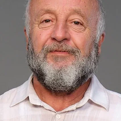  Hakan Salınmış