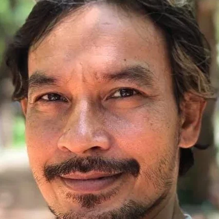  Thạch Kim Long