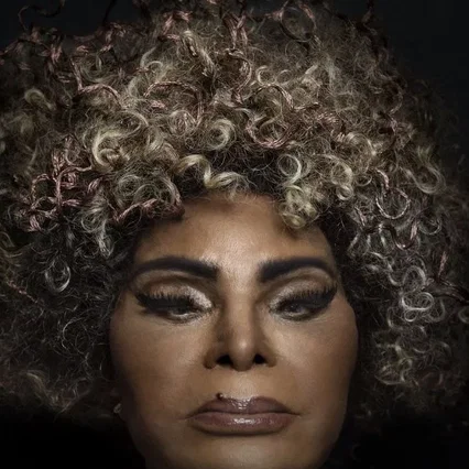  Elza Soares