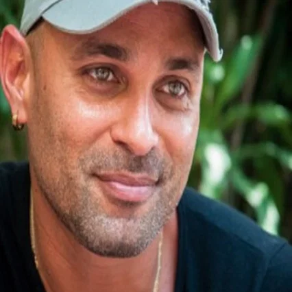  Alberto Yoel