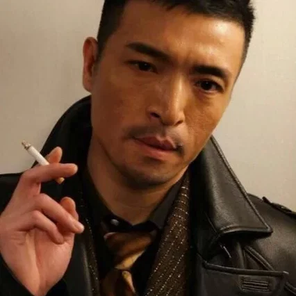  Weiguang Wang