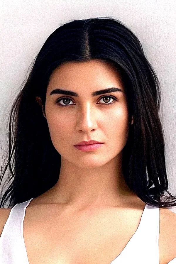  Tuba Büyüküstün