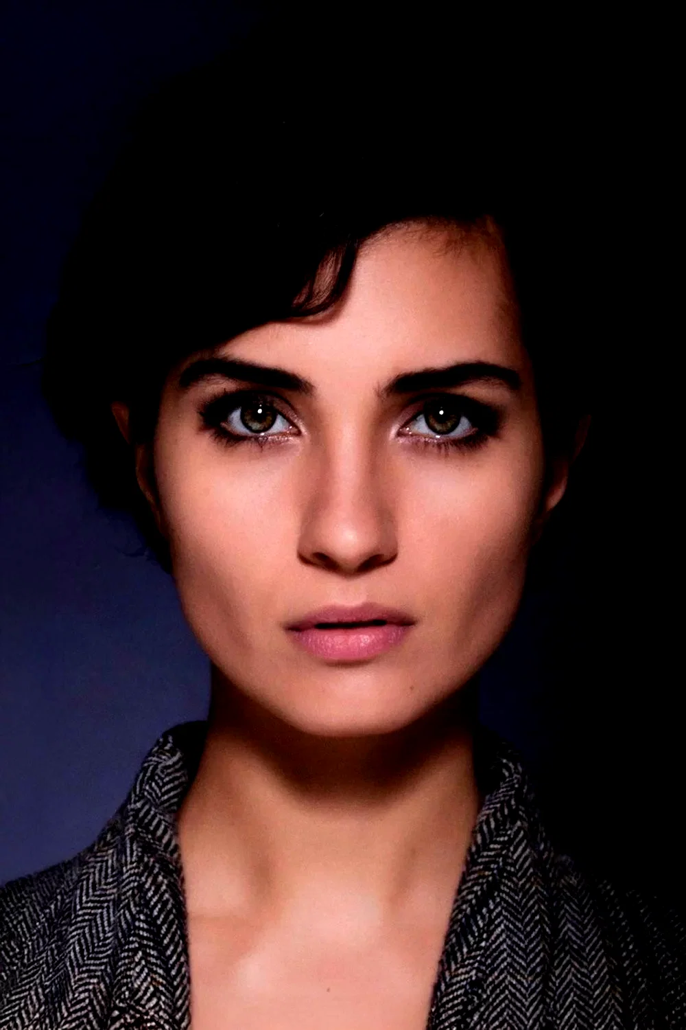  Tuba Büyüküstün
