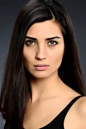  Tuba Büyüküstün photo