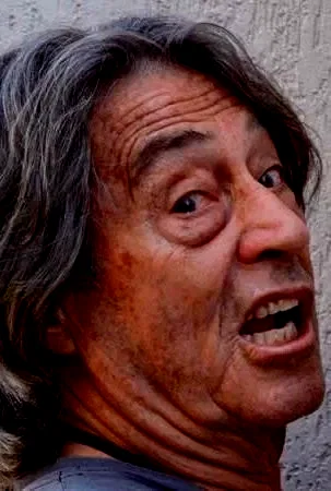  Hugo Rodas