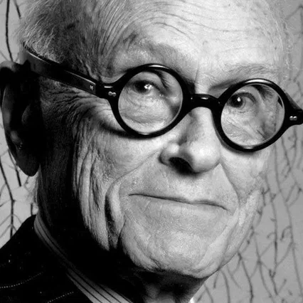  Philip Johnson