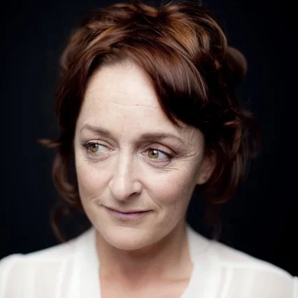  Barbara Bergin