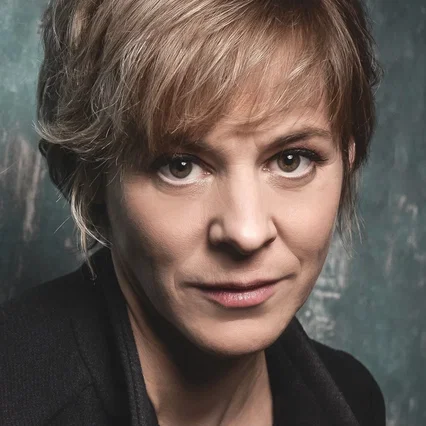  Bernadette Heerwagen